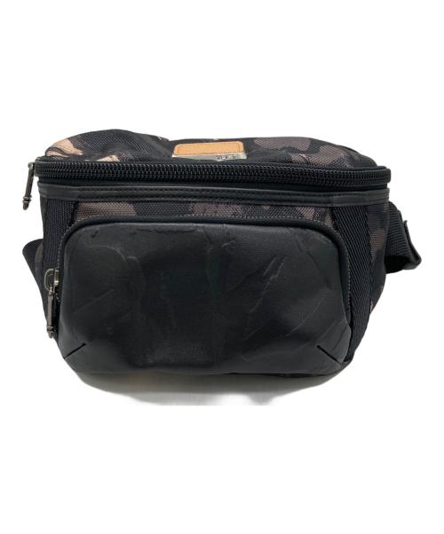 TUMI（トゥミ）TUMI (トゥミ) ユーティリティ ボディバッグ ブラックの古着・服飾アイテム