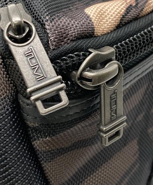 TUMI（トゥミ）TUMI (トゥミ) ユーティリティ ボディバッグ ブラックの古着・服飾アイテム
