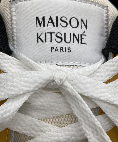 maison kitsune（メゾンキツネ）MAISON KITSUNE (メゾンキツネ) スニーカー ベージュ サイズ:27cmの古着・服飾アイテム