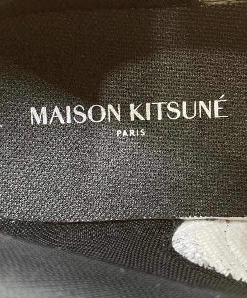 maison kitsune（メゾンキツネ）MAISON KITSUNE (メゾンキツネ) スニーカー ベージュ サイズ:27cmの古着・服飾アイテム