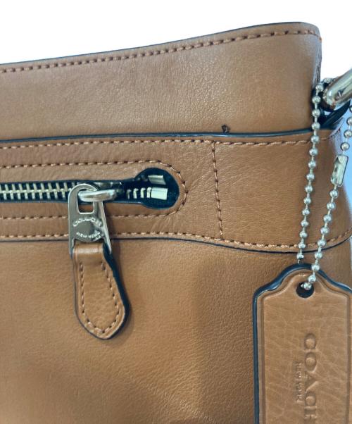 COACH（コーチ）COACH (コーチ) サリバン スムース レザー メッセンジャー ブラウンの古着・服飾アイテム