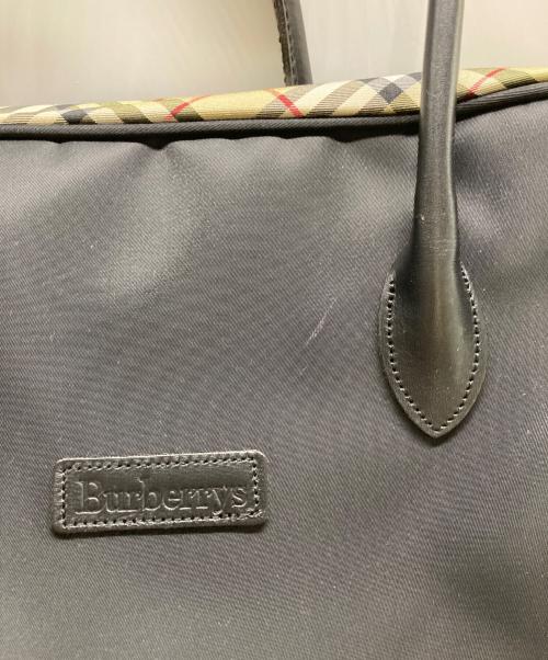 Burberry's（バーバリーズ）Burberry's (バーバリーズ) ノバチェックボストンバッグ ブラック×ベージュの古着・服飾アイテム