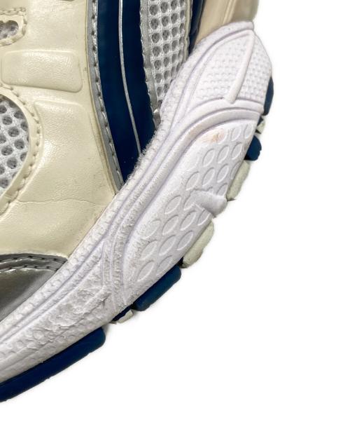 asics（アシックス）asics (アシックス) GEL-NIMBUS 9 ホワイト×ブルー サイズ:25.5cmの古着・服飾アイテム