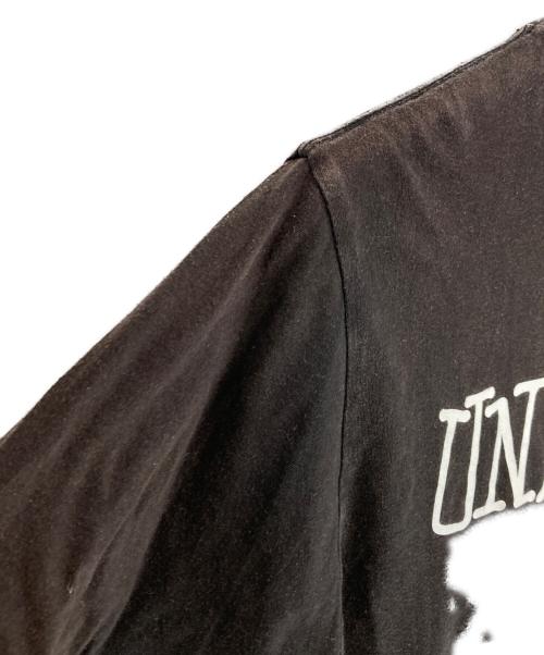 stussy（ステューシー）stussy (ステューシー) UNDEFEATED (アンディフィーテッド) プリントTシャツ ブラック サイズ:Lの古着・服飾アイテム