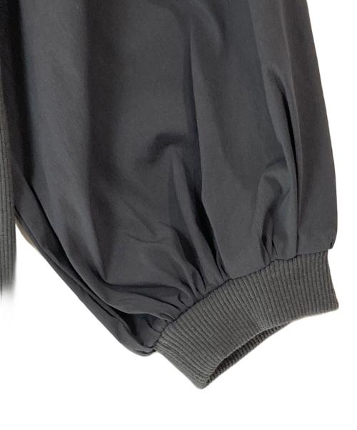 Ameri（アメリ）AMERI (アメリ) PUFF DOCKING BELT TOP グレー サイズ:F 未使用品の古着・服飾アイテム