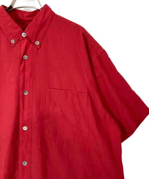 ISSEY MIYAKE（イッセイミヤケ）ISSEY MIYAKE (イッセイミヤケ) ボタンダウン半袖シャツ レッド サイズ:Lの古着・服飾アイテム