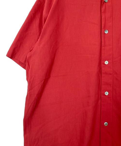 ISSEY MIYAKE（イッセイミヤケ）ISSEY MIYAKE (イッセイミヤケ) ボタンダウン半袖シャツ レッド サイズ:Lの古着・服飾アイテム