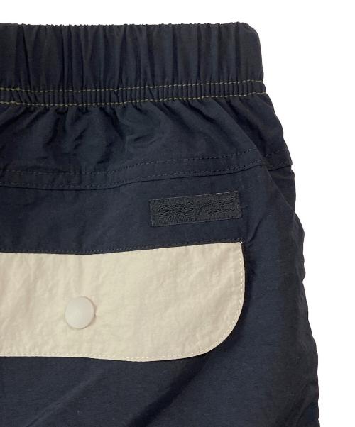GRAMICCI（グラミチ）GRAMICCI (グラミチ) BEAMS (ビームス) 別注切替ハーフパンツ ブラック×グリーン サイズ:M 未使用品の古着・服飾アイテム