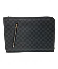 LOUIS VUITTON（ルイ ヴィトン）の古着「クラッチバッグ/ダミエ・グラフィット ポッシュ・ドキュマン/N48247」｜ブラック