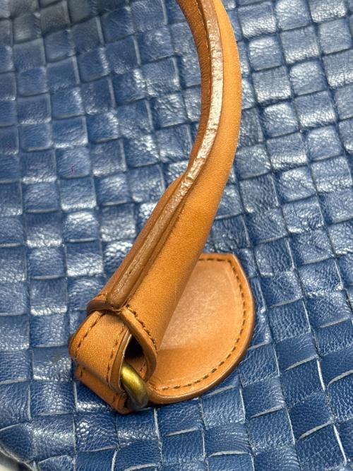 BOTTEGA VENETA（ボッテガベネタ）BOTTEGA VENETA (ボッテガベネタ) イントレチャートボーリングバッグ ブルーの古着・服飾アイテム