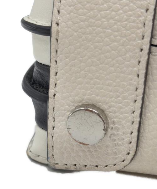 MICHAEL KORS（マイケルコース）MICHAEL KORS (マイケルコース) Mercer Medium Leather Logo Tape/2WAYバッグ ホワイトの古着・服飾アイテム