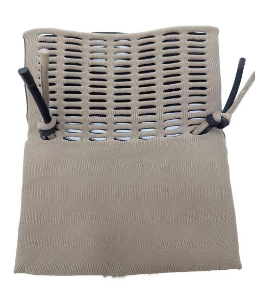 GOOD GOODS ISSEY MIYAKE（グッドグッズ イッセイミヤケ）GOOD GOODS ISSEY MIYAKE (グッドグッズ イッセイミヤケ) MOKKO FLAP POUCH/フラップポーチ グリーンの古着・服飾アイテム