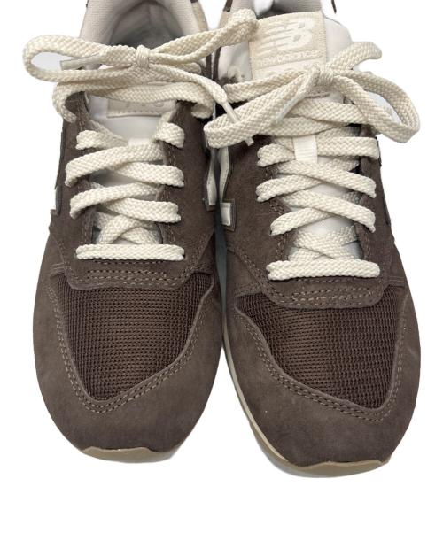 NEW BALANCE（ニューバランス）NEW BALANCE (ニューバランス) 996 ローカットスニーカー ブラウン サイズ:25の古着・服飾アイテム