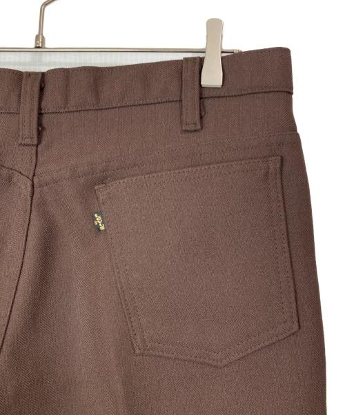 LEVI'S（リーバイス）LEVI'S (リーバイス) ヘリンボーンブーツカットパンツ ブラウン サイズ:35×30の古着・服飾アイテム