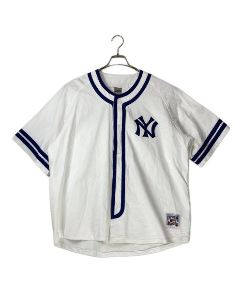GENUINE MERCHANDISE（ジェニュイン マーチャンダイズ）GENUINE MERCHANDISE (ジェニュイン マーチャンダイズ) Fanatics MLB NEW YORK YANKEES COOPERSTOWN BASEBALL SHIRT ホワイト サイズ:XLの古着・服飾アイテム