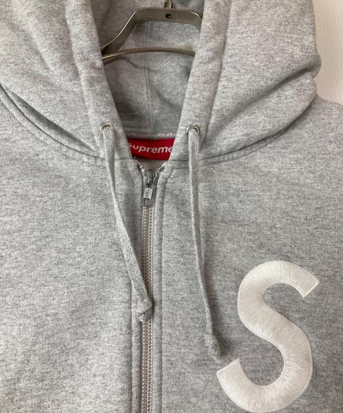 SUPREME（シュプリーム）Supreme (シュプリーム) 23FW S Logo Zip Up  Hooded Sweatshirt グレー サイズ:XLの古着・服飾アイテム