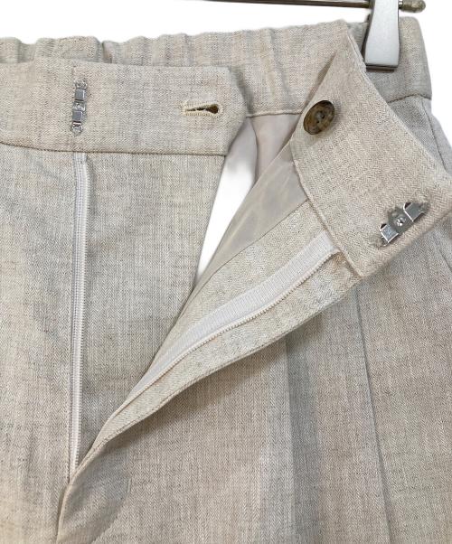 THE PAUSE（ザポーズ）THE PAUSE (ザポーズ) コットンリネンタックパンツ ベージュ サイズ:38の古着・服飾アイテム