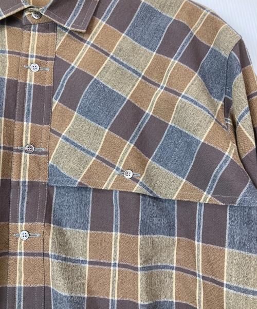 IM ISSEY MIYAKE（アイエムイッセイミヤケ）IM ISSEY MIYAKE (アイエムイッセイミヤケ) 変形チェックパターンシャツ ブラウン サイズ:Ｍの古着・服飾アイテム