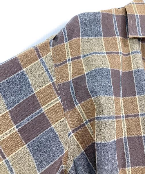 IM ISSEY MIYAKE（アイエムイッセイミヤケ）IM ISSEY MIYAKE (アイエムイッセイミヤケ) 変形チェックパターンシャツ ブラウン サイズ:Ｍの古着・服飾アイテム