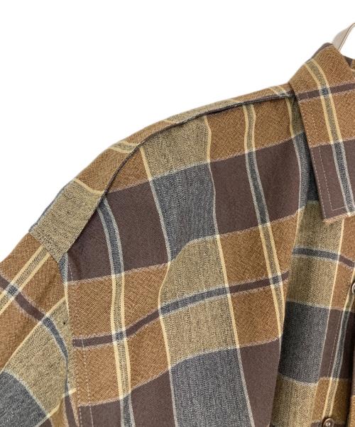 IM ISSEY MIYAKE（アイエムイッセイミヤケ）IM ISSEY MIYAKE (アイエムイッセイミヤケ) 変形チェックパターンシャツ ブラウン サイズ:Ｍの古着・服飾アイテム