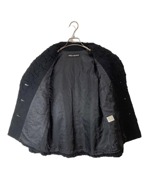 ISSEY MIYAKE（イッセイミヤケ）ISSEY MIYAKE (イッセイミヤケ) ウール網目加工ジャケット ブラック サイズ:2の古着・服飾アイテム