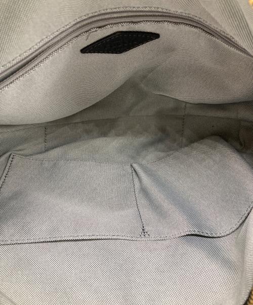 FOSSIL（フォッシル）FOSSIL (フォッシル) HARWELL LEATHER HOBO/ハーウェル レザー ホーボー ブラックの古着・服飾アイテム