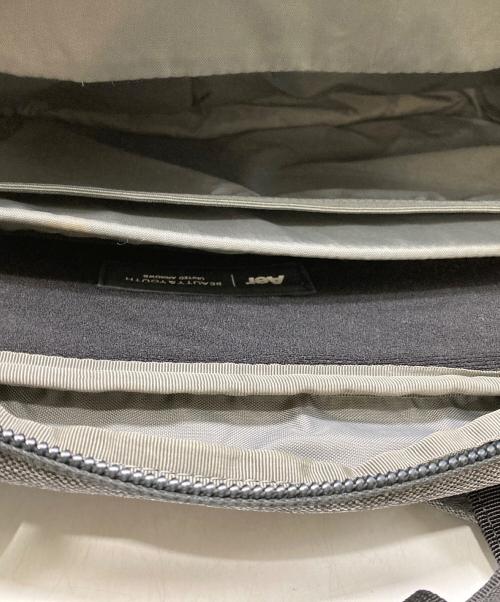 AER（エアー）AER (エアー) BEAUTY&YOUTH (ビューティーアンドユース) 3WAYバッグ グレーの古着・服飾アイテム