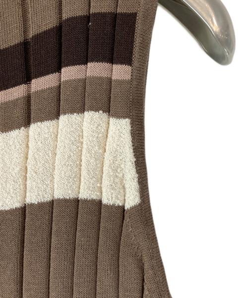 HER LIP TO（ハーリップトゥ）HER LIP TO (ハーリップトゥ) Cotton Striped Ribbed Knit Dress/コットンストライプリブニットドレス キャラメル サイズ:S 未使用品の古着・服飾アイテム