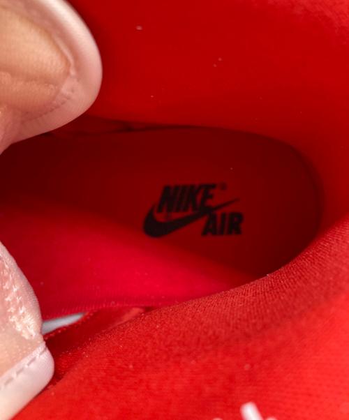 NIKE（ナイキ）NIKE (ナイキ) AWAKE (アウェイク) ハイカットスニーカー ホワイト×レッド サイズ:29cm 未使用品の古着・服飾アイテム