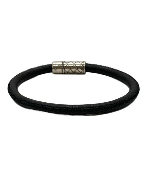 BOTTEGA VENETA（ボッテガベネタ）BOTTEGA VENETA (ボッテガベネタ) イントレチャートレザーブレスレット ブラックの古着・服飾アイテム