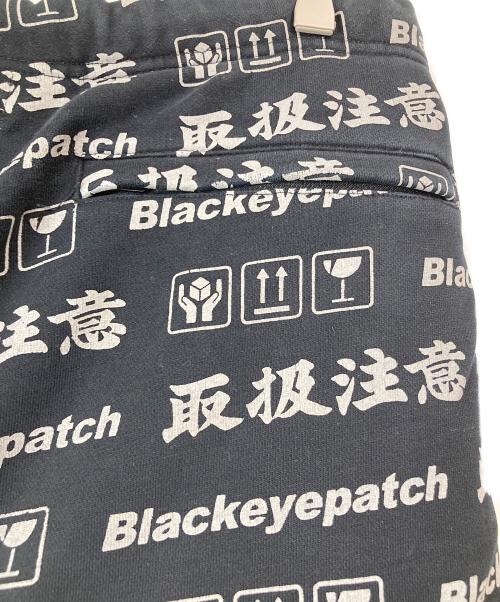 BlackEyePatch（ブラックアイパッチ）BlackEyePatch (ブラックアイパッチ) HANDLE WITH CARE SWEAT PANTS ブラック サイズ:Ｍの古着・服飾アイテム