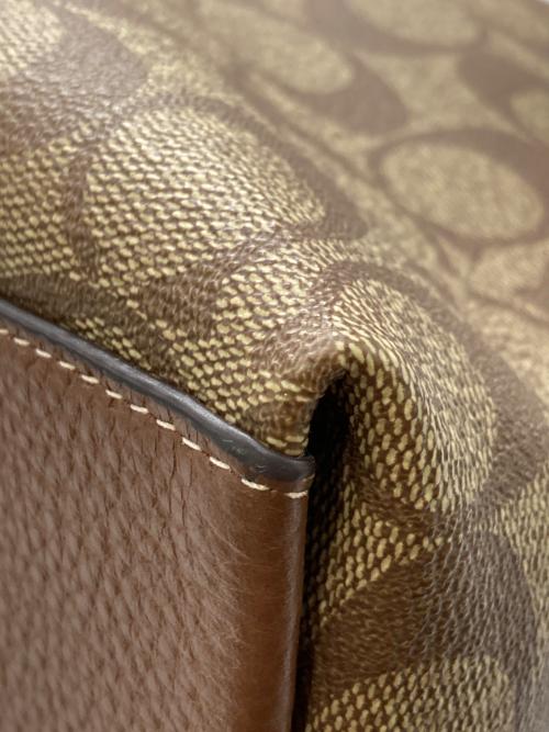COACH（コーチ）COACH (コーチ) ローガン キャリーオール シグネチャーキャンバス 2WAYバッグ ブラウンの古着・服飾アイテム