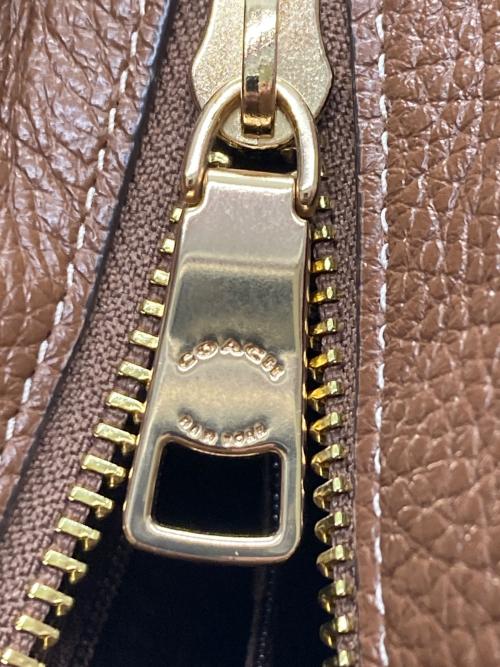 COACH（コーチ）COACH (コーチ) ローガン キャリーオール シグネチャーキャンバス 2WAYバッグ ブラウンの古着・服飾アイテム