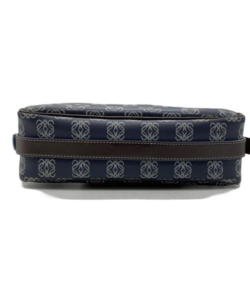 LOEWE（ロエベ）LOEWE (ロエベ) アナグラム総柄PVCショルダーバッグ ネイビーの古着・服飾アイテム