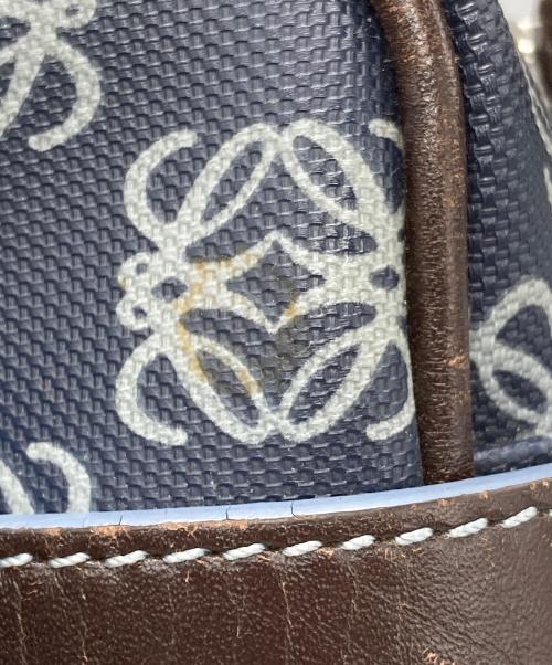 LOEWE（ロエベ）LOEWE (ロエベ) アナグラム総柄PVCショルダーバッグ ネイビーの古着・服飾アイテム