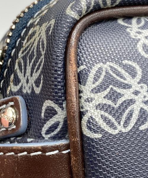 LOEWE（ロエベ）LOEWE (ロエベ) アナグラム総柄PVCショルダーバッグ ネイビーの古着・服飾アイテム