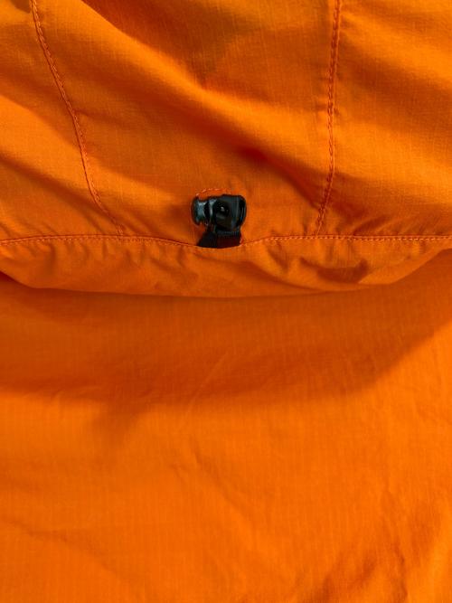 ARC'TERYX（アークテリクス）ARC'TERYX (アークテリクス) スコーミッシュフーディ ブラウン×オレンジ サイズ:Mの古着・服飾アイテム