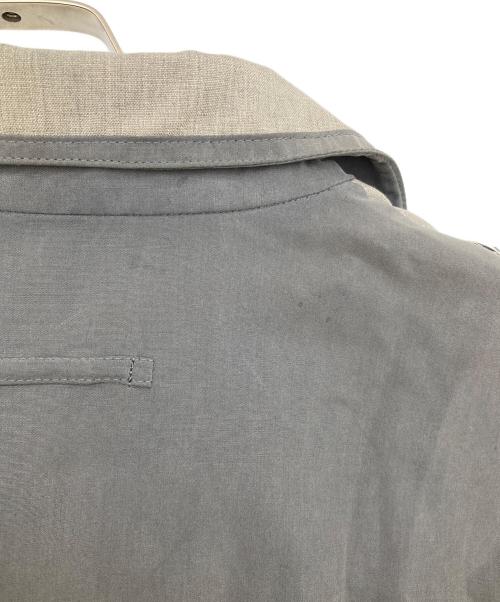 Jean Paul Gaultier homme（ジャンポールゴルチェオム）Jean Paul GAULTIER HOMME (ジャンポールゴルチェオム) レーヨン×ポリ切替クロップドジャケット グレー サイズ:SIZE 50の古着・服飾アイテム