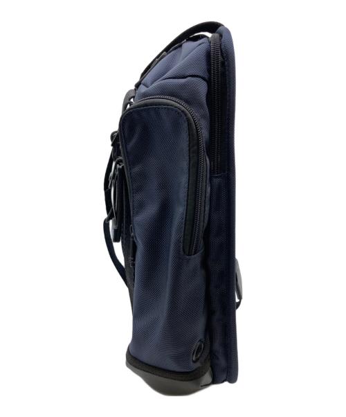 TUMI（トゥミ）TUMI (トゥミ) SOPHNET. (ソフネット) モントレー スリングバッグ ネイビーの古着・服飾アイテム