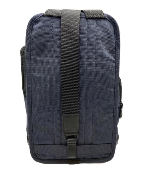TUMI（トゥミ）TUMI (トゥミ) SOPHNET. (ソフネット) モントレー スリングバッグ ネイビーの古着・服飾アイテム