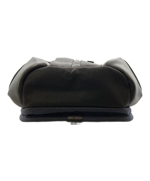 TUMI（トゥミ）TUMI (トゥミ) SOPHNET. (ソフネット) モントレー スリングバッグ ネイビーの古着・服飾アイテム
