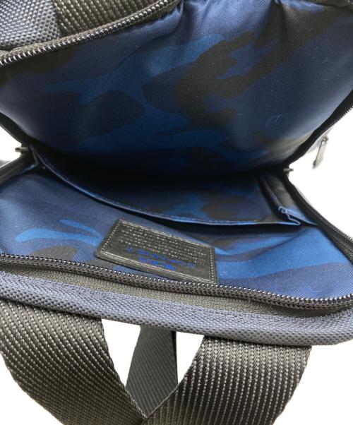 TUMI（トゥミ）TUMI (トゥミ) SOPHNET. (ソフネット) モントレー スリングバッグ ネイビーの古着・服飾アイテム