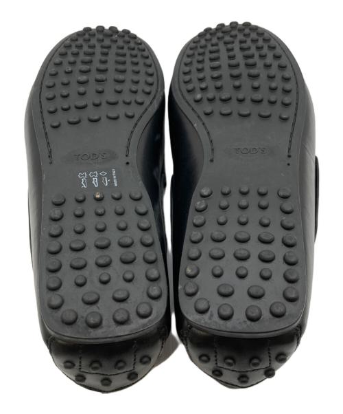 TOD'S（トッズ）TOD'S (トッズ) ドライビングローファー ブラック サイズ:7 1/2の古着・服飾アイテム