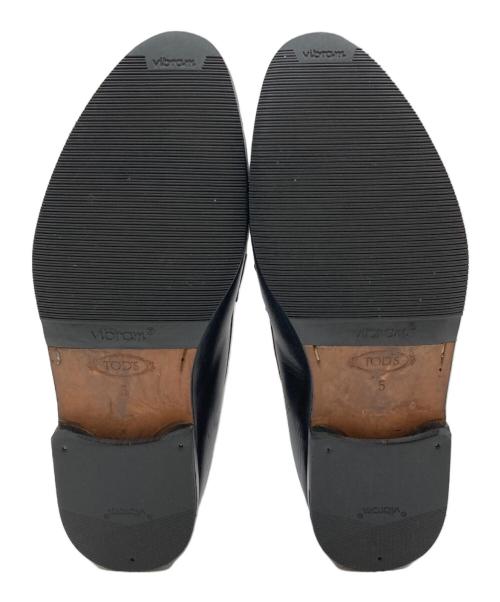 TOD'S（トッズ）TOD'S (トッズ) コインローファー ブラック サイズ:5の古着・服飾アイテム