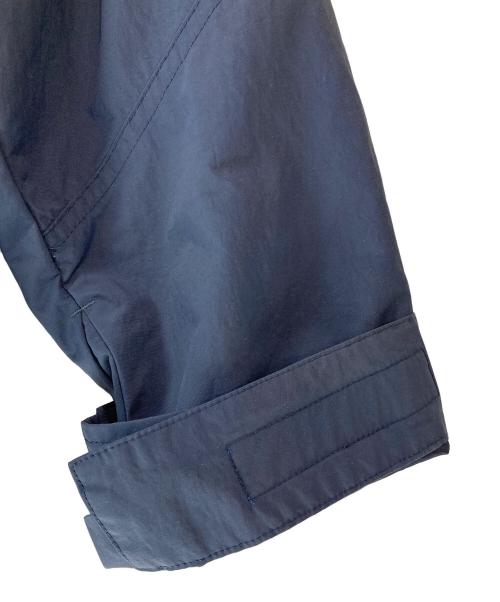 A.P.C.（アーペーセー）A.P.C. (アーペーセー) MIZUNO (ミズノ) ウォーターリパレントマウンテンジャケット ネイビー×グレー サイズ:Lの古着・服飾アイテム