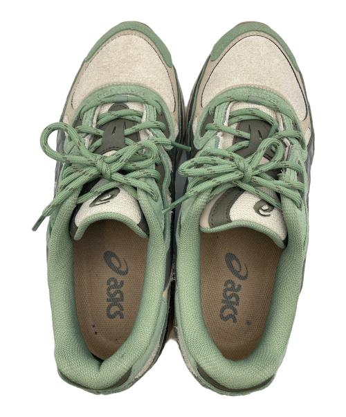 asics（アシックス）asics (アシックス) GEL-NYC FEATHER GREY/TRUFFLE GREY アシックス ゲルエヌワイシー グリーン サイズ: 27.5cmの古着・服飾アイテム