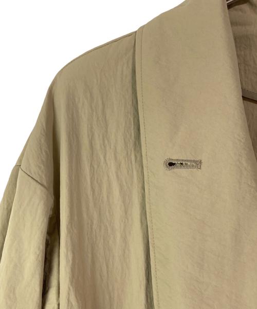 Lisiere（リジェール）Lisiere (リジェール) ECOTTONY NYLON TRENCH COA ベージュ サイズ:FREEの古着・服飾アイテム