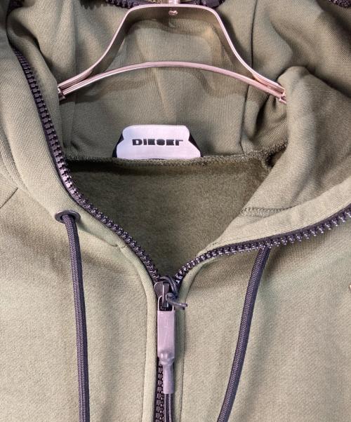 DIESEL（ディーゼル）DIESEL (ディーゼル) S-IVAN SWEAT-SHIRT カーキ サイズ:M 未使用品の古着・服飾アイテム