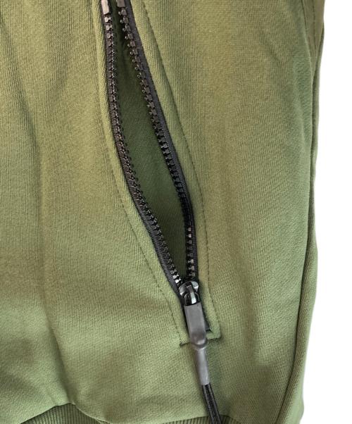 DIESEL（ディーゼル）DIESEL (ディーゼル) S-IVAN SWEAT-SHIRT カーキ サイズ:M 未使用品の古着・服飾アイテム