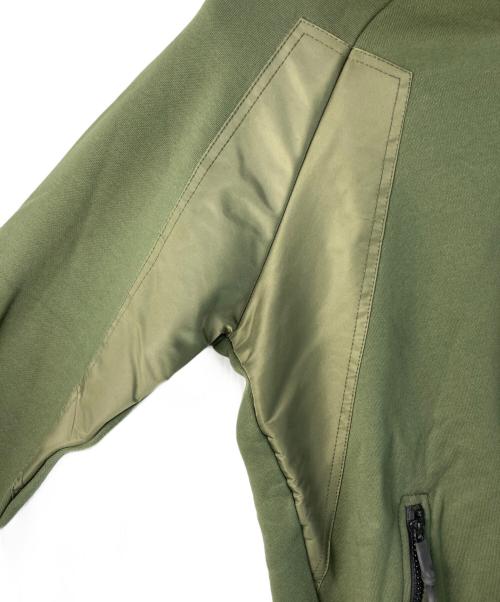 DIESEL（ディーゼル）DIESEL (ディーゼル) S-IVAN SWEAT-SHIRT カーキ サイズ:M 未使用品の古着・服飾アイテム